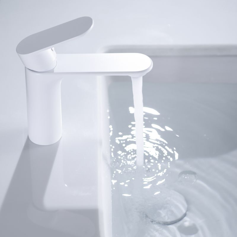 2012-30 Brass sleek single lever deck-mounted hot&cold water mixer, basin mixer